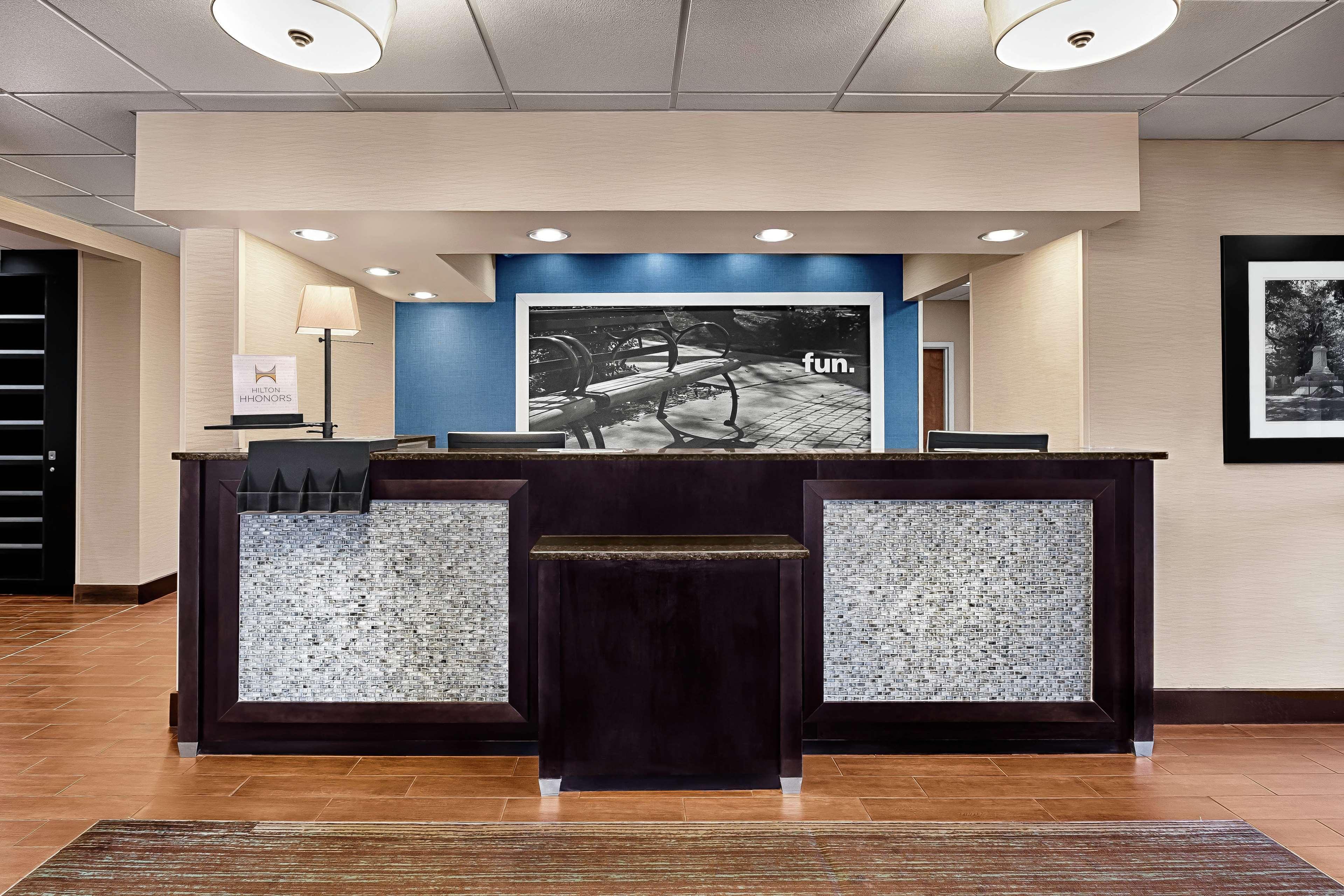 Hampton Inn Morganton Exterior photo