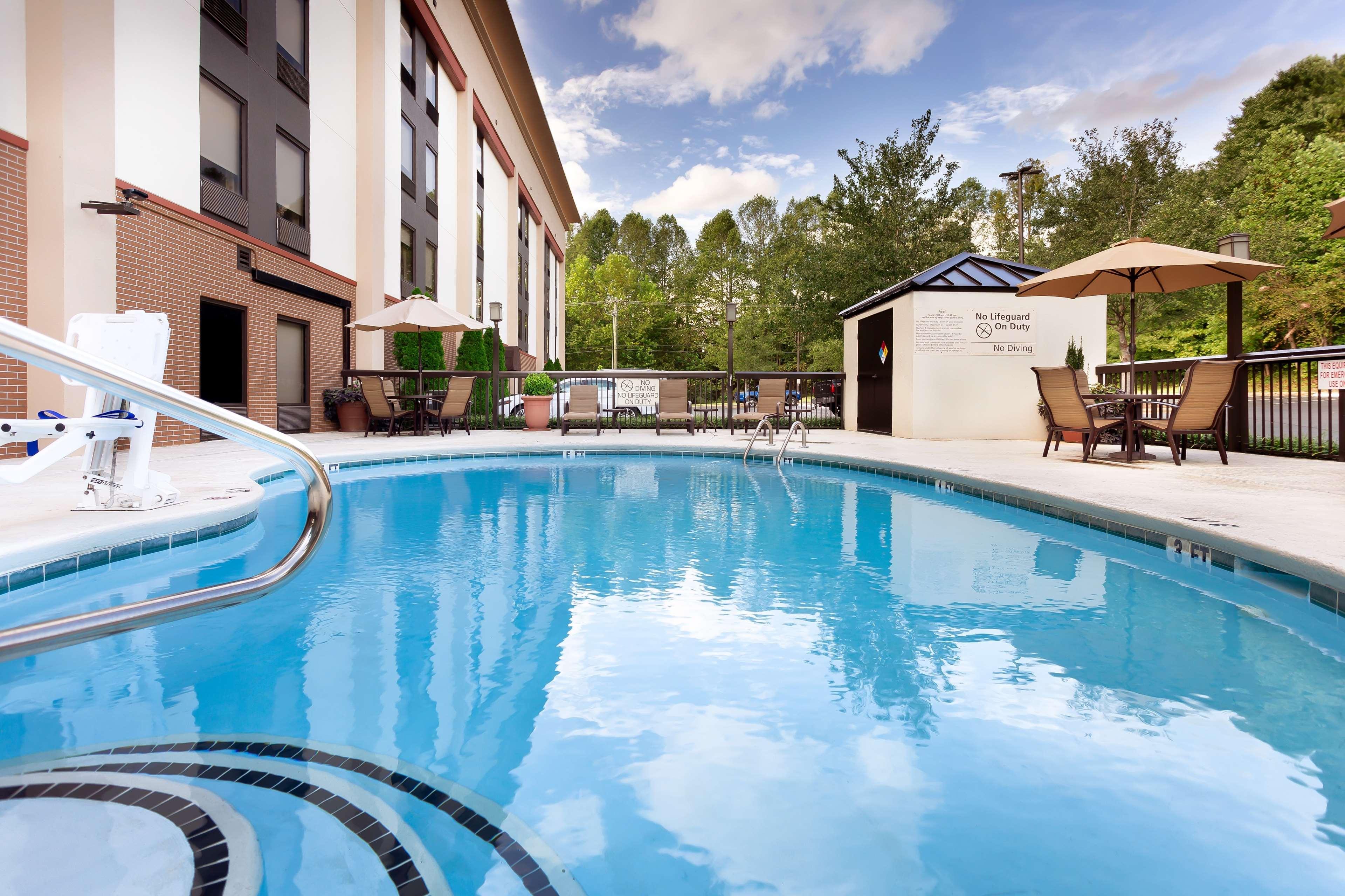 Hampton Inn Morganton Exterior photo