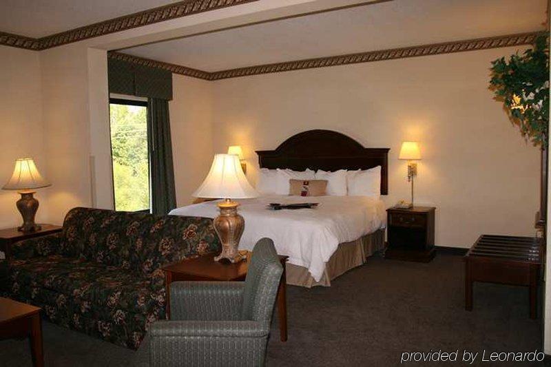 Hampton Inn Morganton Room photo